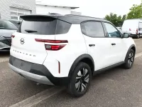 Neu Opel Frontera S 145 PS (106 kW) 2025 Arktis weiß / dach schwarz arktis weiß / dach schwarz SUV