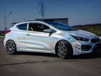 Gebraucht Kia ProCeed GT-Track 204 PS (150 kW) 2015 Weiß Kleinwagen