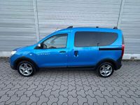 Gebraucht Dacia Dokker Stepway 131 PS (96 kW) 2020 Blau Van / Kleinbus