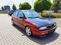 Gebraucht Lancia Delta 139 PS (102 kW) 1994 Rot Kleinwagen