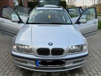 Gebraucht BMW 330 231 PS (169 kW) 2001 Silber Kombi
