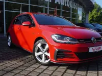 Gebraucht VW Golf VII GTI 245 PS (180 kW) 2020 Rot Limousine