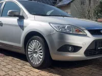 Gebraucht Ford Focus 101 PS (74 kW) 2008 Grau Kombi