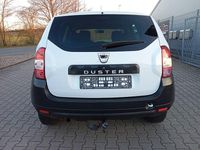 Gebraucht Dacia Duster 105 PS (77 kW) 2015 Weiß SUV