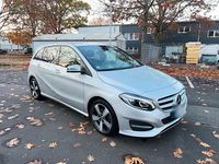 Gebraucht Mercedes B220 Urban 177 PS (130 kW) 2017 Silber Van / Kleinbus