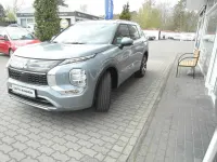 Neu Mitsubishi Outlander P-HEV Intro Edition 306 PS (225 kW) 2025 Schwarz SUV