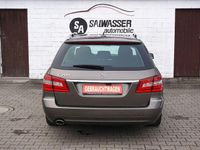 Gebraucht Mercedes E200 184 PS (135 kW) 2012 Grau Kombi