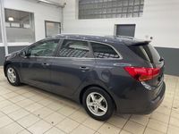 Gebraucht Kia Ceed 135 PS (99 kW) 2014 Grau Kleinwagen