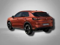 Neu VW T-Roc R-line 150 PS (110 kW) 2025 Flame red metallic SUV