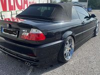 Gebraucht BMW 320 Cabriolet Performance 170 PS (125 kW) 2001 Schwarz Cabrio