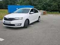 Gebraucht Skoda Rapid 104 PS (76 kW) 2013 Weiß Kleinwagen