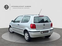 Gebraucht VW Polo Edition 60 PS (44 kW) 2001 Silber Limousine