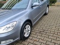 gebraucht Skoda Octavia automatik diesel 2012 1 Hand