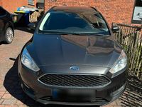 Usata Ford Focus 101 CV (74 kW) 2015 Grigio Station wagon