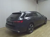 Gebraucht Audi A4 Advanced 204 PS (150 kW) 2021 Schwarz Kombi