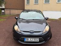Gebraucht Ford Fiesta 85 PS (62 kW) 2010 Grau Kleinwagen