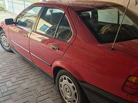 Gebraucht BMW 316 102 PS (75 kW) 1992 Rot Limousine