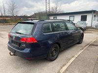 Gebraucht VW Golf VII Trendline 110 PS (80 kW) 2016 Blau Kombi