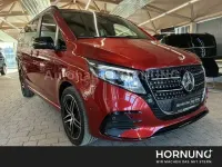 Gebraucht Mercedes V300 Avantgarde 237 PS (174 kW) 2025 Hyazinthrot metallic Van / Kleinbus