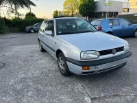 Gebraucht VW Golf III 90 PS (66 kW) 1992 Silber Kleinwagen