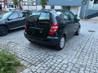 Używany Mercedes A150 Classic 95 KM (69 kW) 2004 Czarny Hatchback