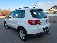 Gebraucht VW Tiguan 140 PS (102 kW) 2009 Weiß SUV