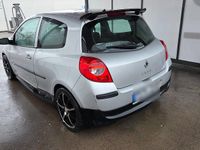 Gebraucht Renault Clio II 75 PS (55 kW) 2009 Silber Kleinwagen
