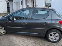 Gebraucht Peugeot 207 Forever 95 PS (69 kW) 2012 Grau Limousine