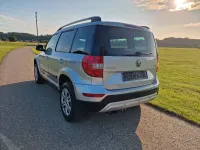 Gebraucht Skoda Yeti Active 110 PS (80 kW) 2014 Silber SUV