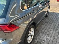 Gebraucht VW Tiguan 150 PS (110 kW) 2020 Grau SUV