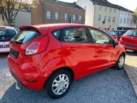 Gebraucht Ford Fiesta Trend 82 PS (60 kW) 2015 Rot Kleinwagen