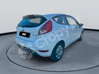 Gebraucht Ford Fiesta Trend 60 PS (44 kW) 2014 Weiß Kleinwagen