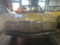 Gebraucht Mercedes 250 1981 Grün Limousine