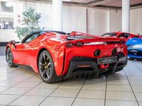 Gebraucht Ferrari SF90 2022 Rot Cabrio