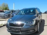 Gebraucht Skoda Superb Elegance 170 PS (125 kW) 2015 Grau Kombi