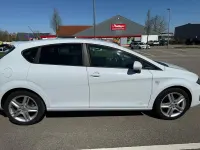 Gebraucht Seat Leon 105 PS (77 kW) 2012 Weiß Kleinwagen