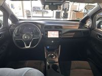 Gebraucht Nissan Leaf Acenta 110 kW (150 PS) 2021 Brilliant white (m) Kleinwagen