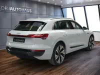 Gebraucht Audi Q8 e-tron Advanced 300 kW (408 PS) 2024 Weiß SUV
