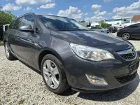 Gebraucht Opel Astra Design Edition 125 PS (91 kW) 2011 Karbongrau Kombi