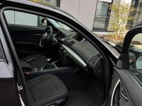 Gebraucht BMW 118 143 PS (105 kW) 2011 Schwarz Kleinwagen