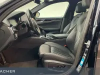 Gebraucht BMW 530 Efficient Dynamics 252 PS (185 kW) 2023 Carbonschwarz metallic Kombi