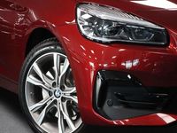 Gebraucht BMW 225 Sport Line 224 PS (164 kW) 2021 Flamencorot brillanteffekt Van / Kleinbus
