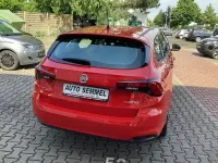 Usado Fiat Tipo 130 CV (95 kW) 2024 Rojo Familiar