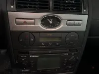 Usado Ford Mondeo 143 CV (105 kW) 2005 Rojo Familiar