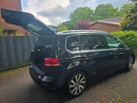 Gebraucht VW Touran Highline 150 PS (110 kW) 2020 Schwarz Van / Kleinbus