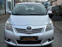 Gebraucht Toyota Verso Edition 132 PS (97 kW) 2010 Silber Van / Kleinbus