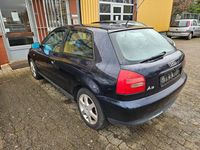 Usata Audi A3 101 CV (74 kW) 1998 Blu Utilitaria