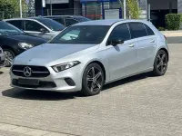 Gebraucht Mercedes A180 116 PS (85 kW) 2019 Silber Limousine