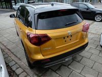 Neu Suzuki Vitara Comfort+ 129 PS (94 kW) 2026 Solar yellow/cosmic black pear SUV