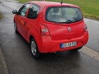 Gebraucht Renault Twingo Dynamique 75 PS (55 kW) 2011 Rot Kleinwagen